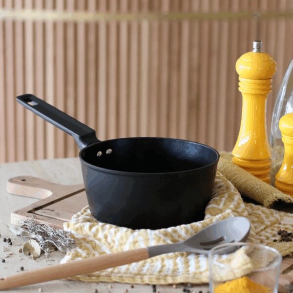 Casserole First 18 cm en aluminium noir REF : 602029P